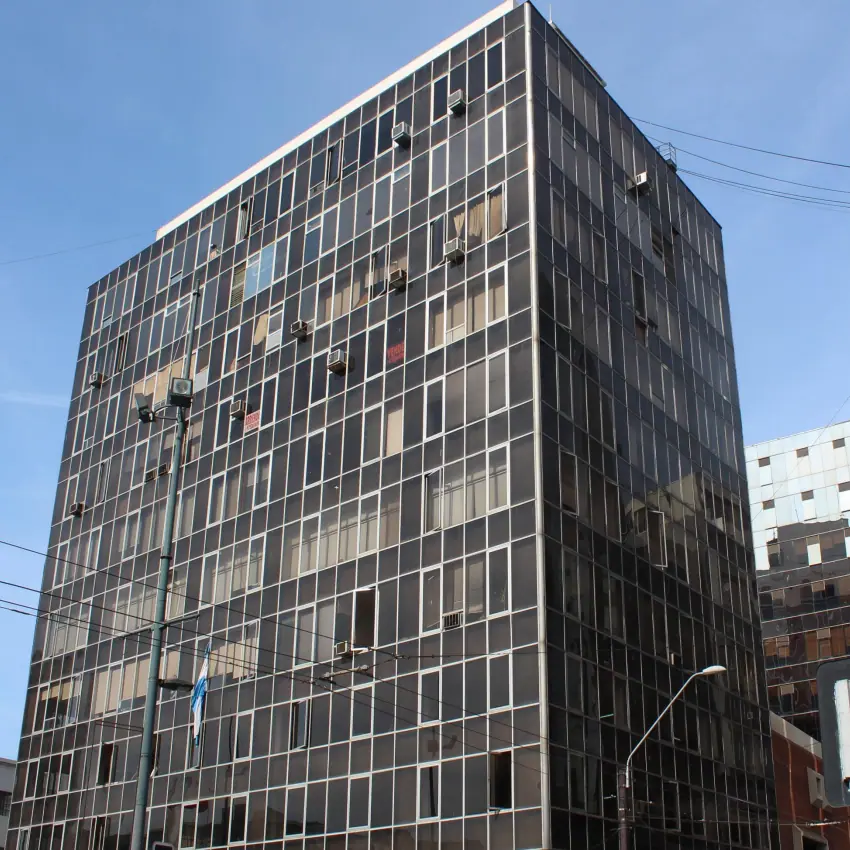 Amplia oficina en venta, ubicada a pasos de Plaza Sotomayor, Valparaíso — Valparaíso, Región de Valparaíso
