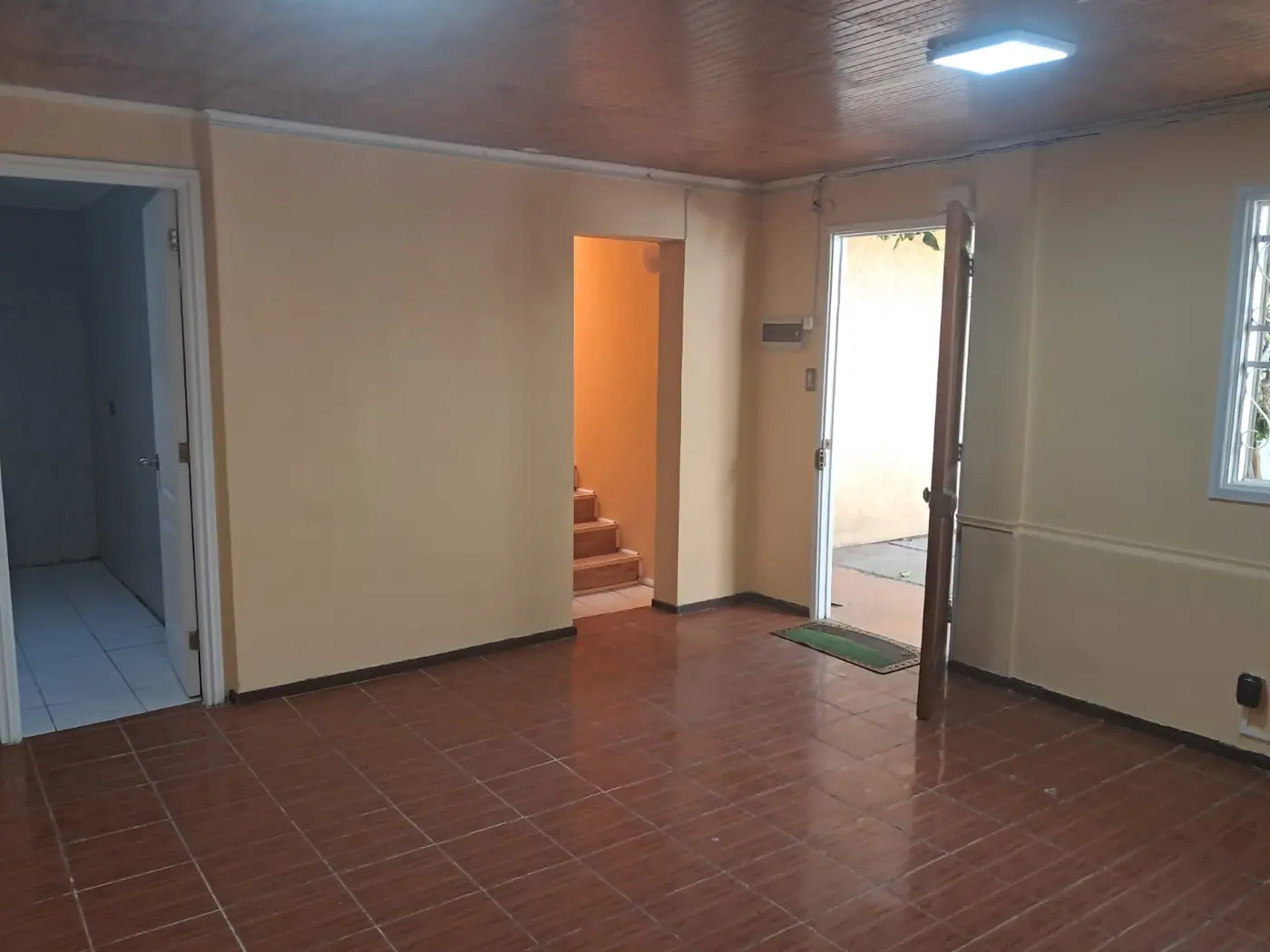 Rebajada!! Casa 3 dormitorios en arriendo en pleno centro de Quilpué — Quilpué, Región de Valparaíso