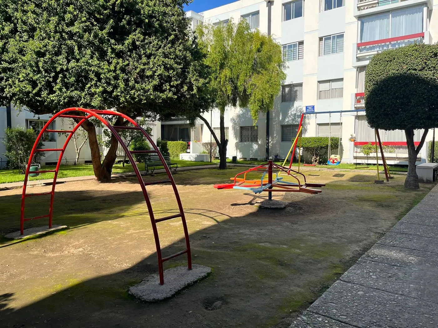 Departamento 4 dormitorios en venta, sector Oriente, Viña del Mar. — Viña del Mar, Región de Valparaíso