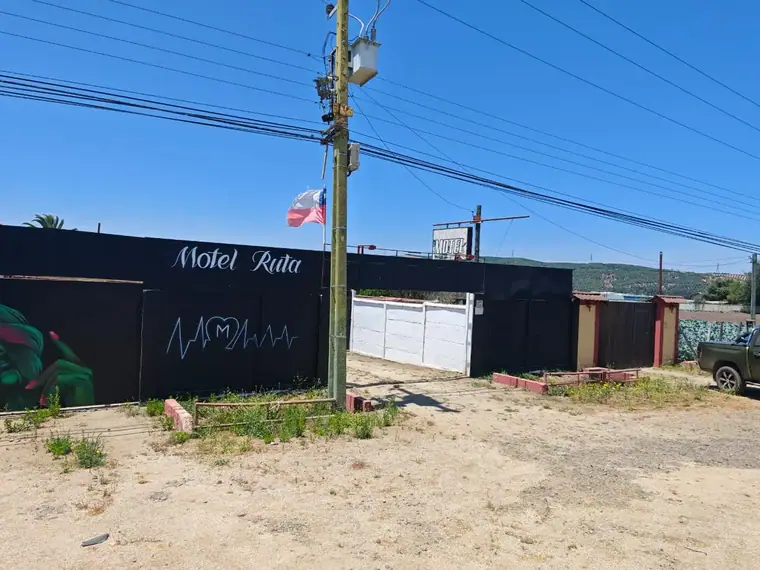 Gran terreno en venta, ideal para rubro Hotelería en venta, Quillota — Quillota, Valparaíso