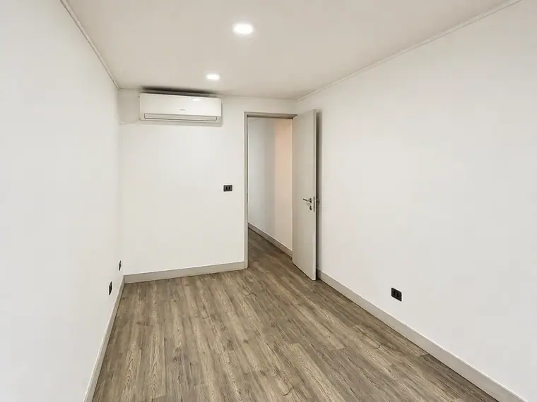 OFICINA EN ARRIENDO — Las Condes · Las Condes, RM