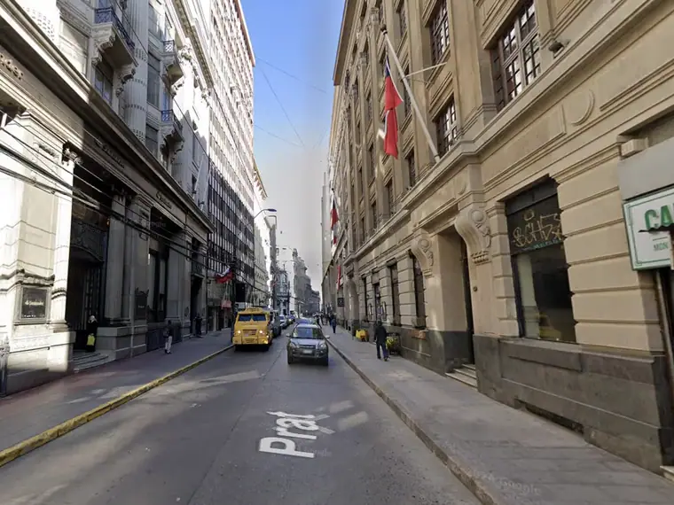 Privado en arriendo, calle Prat, Valparaíso. — Plan de Valparaíso · Valparaíso
